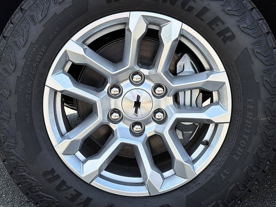 New 2026 Chevrolet Silverado 1500 RST w/ Z71 Off-Road Package AWD/4WD image 8