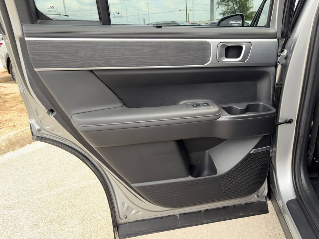 Used 2024 Hyundai Santa Fe Limited image 27