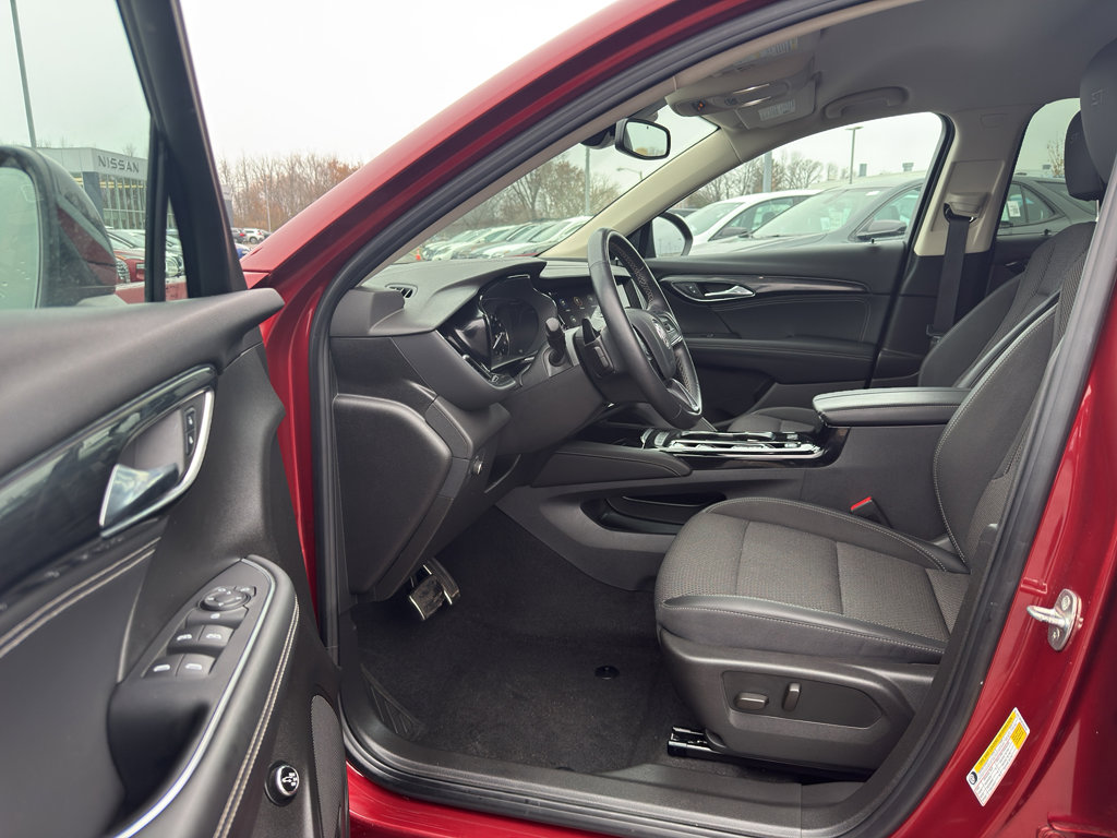 Used 2023 Buick Envision Preferred w/ Sport Touring Package image 12