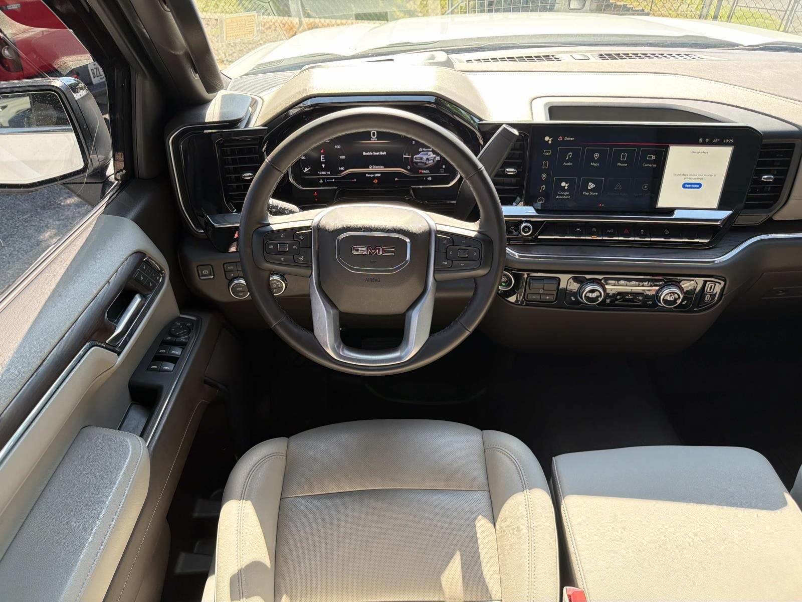 Used 2024 GMC Sierra 1500 SLT w/ X31 Off-Road Package AWD/4WD image 23