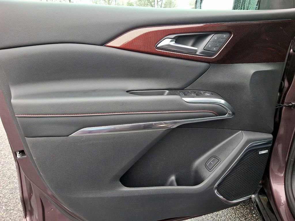 Used 2024 Chevrolet Traverse RS image 13