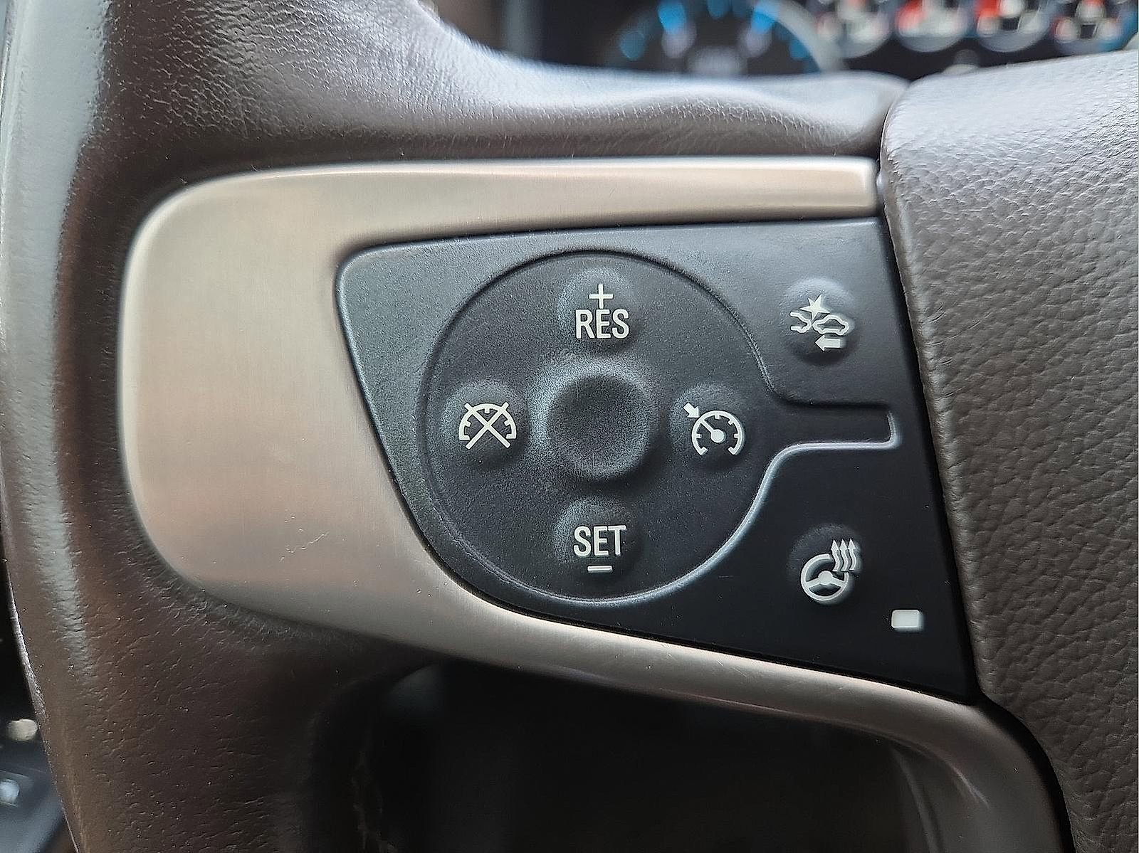 Used 2019 GMC Sierra 2500 Denali w/ Duramax Plus Package AWD/4WD image 19