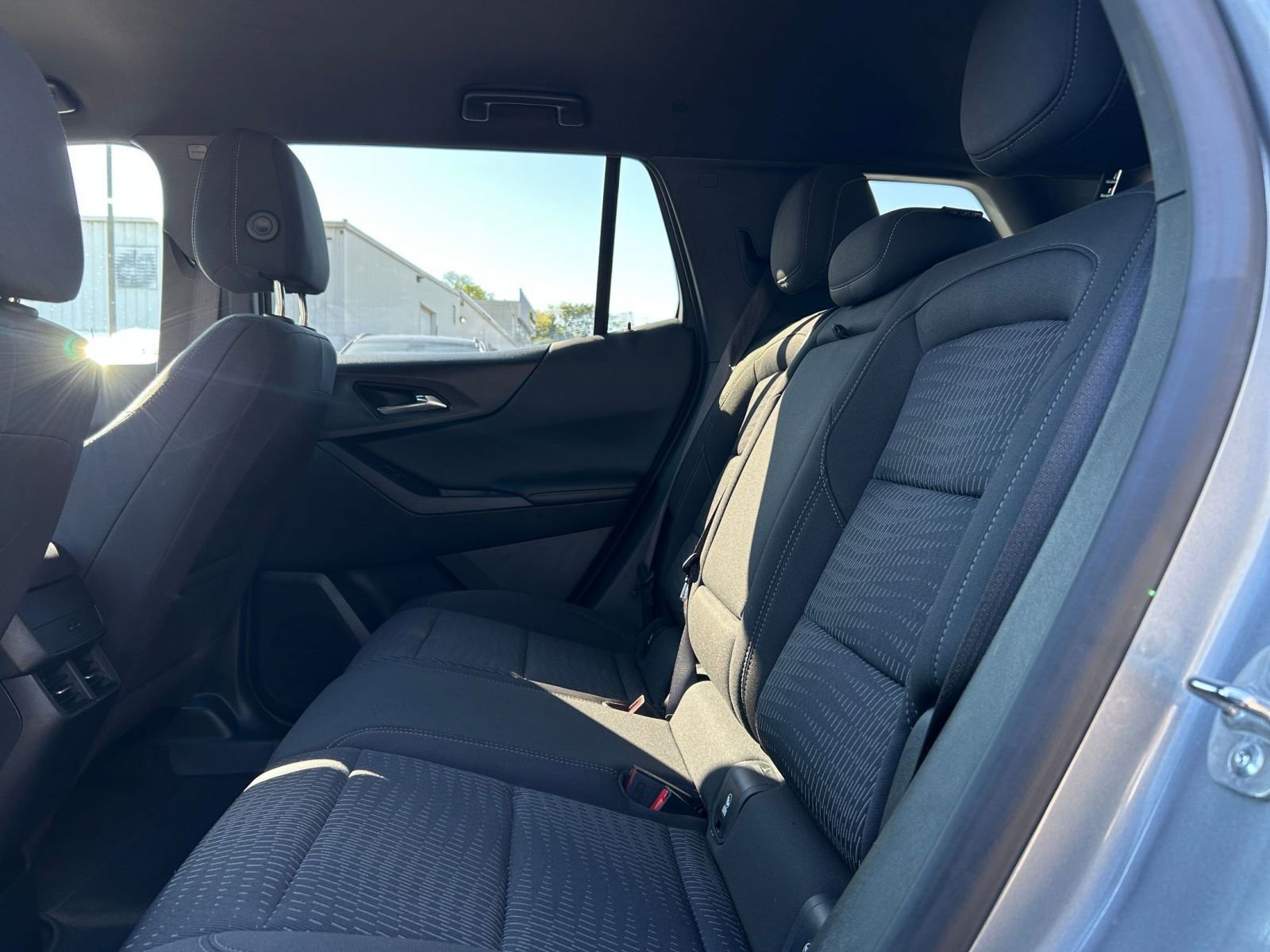 Used 2025 Chevrolet Equinox LT FWD image 21