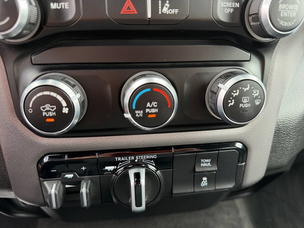 Used 2021 RAM 1500 Big Horn w/ Level 1 Safety Group AWD/4WD image 24