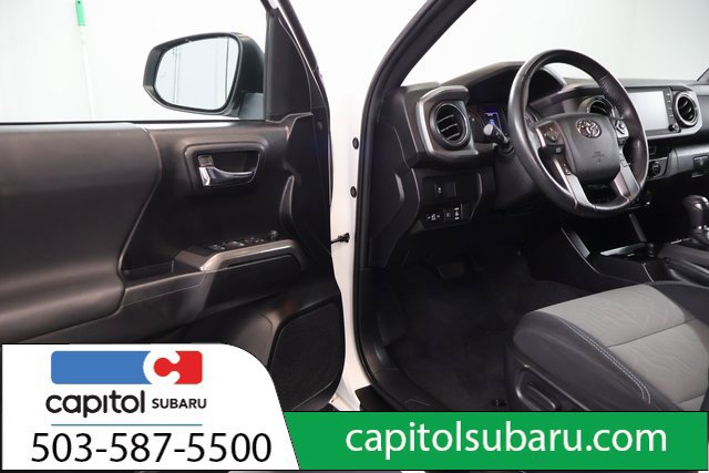 Used 2022 Toyota Tacoma TRD Off-Road w/ Technology Package AWD/4WD image 9