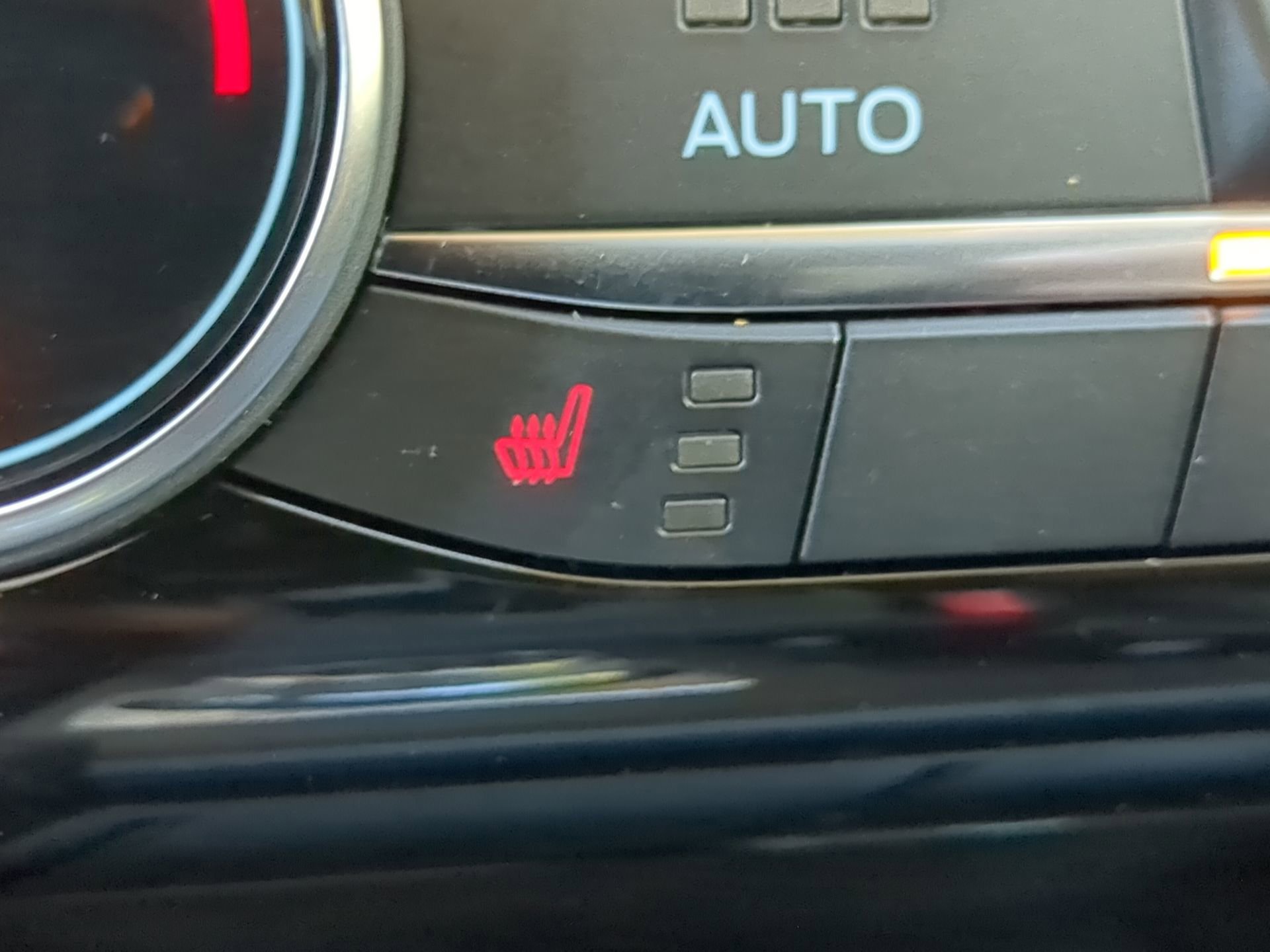 Certified 2022 Ford Escape SEL w/ Technology Package image 54