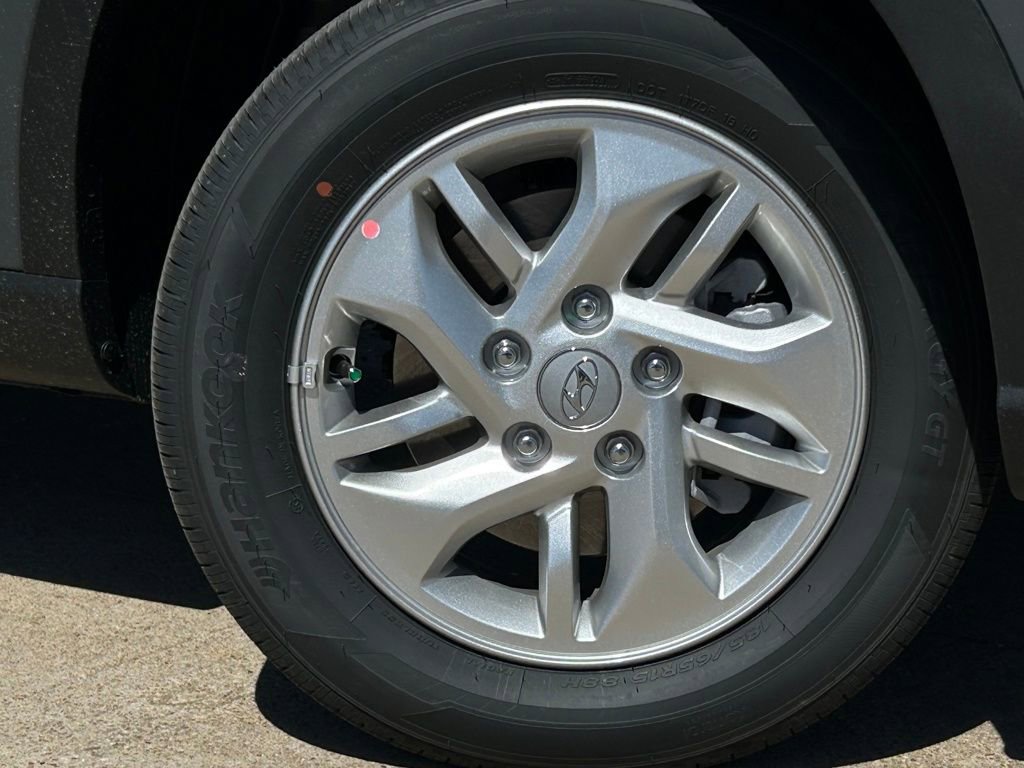 New 2026 Hyundai Venue SE image 10