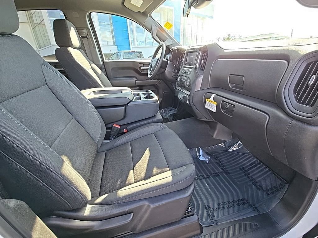 Used 2024 Chevrolet Silverado 1500 Custom image 41
