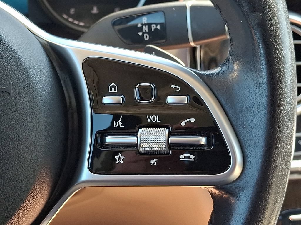 Used 2021 Mercedes-Benz GLC 300 4MATIC image 23