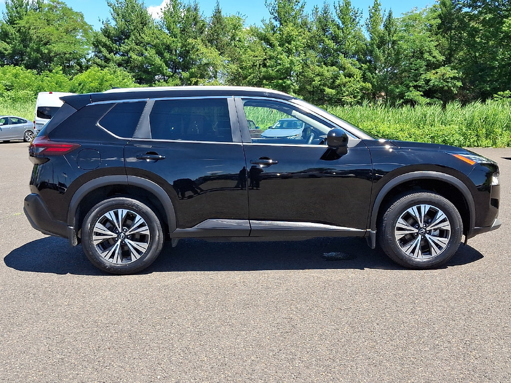Certified 2023 Nissan Rogue SV w/ SV Premium B Package AWD/4WD image 8