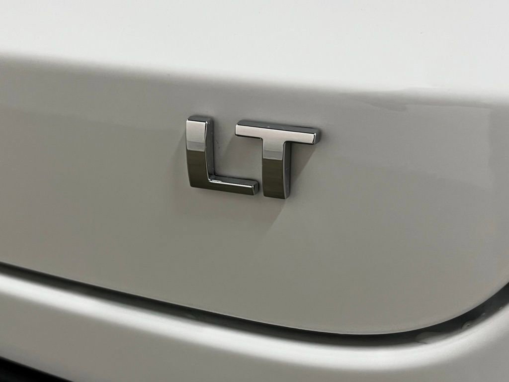 New 2026 Chevrolet Trax LT w/ Sunroof Package image 5