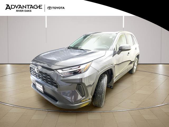 Certified 2025 Toyota RAV4 XLE AWD/4WD image 4