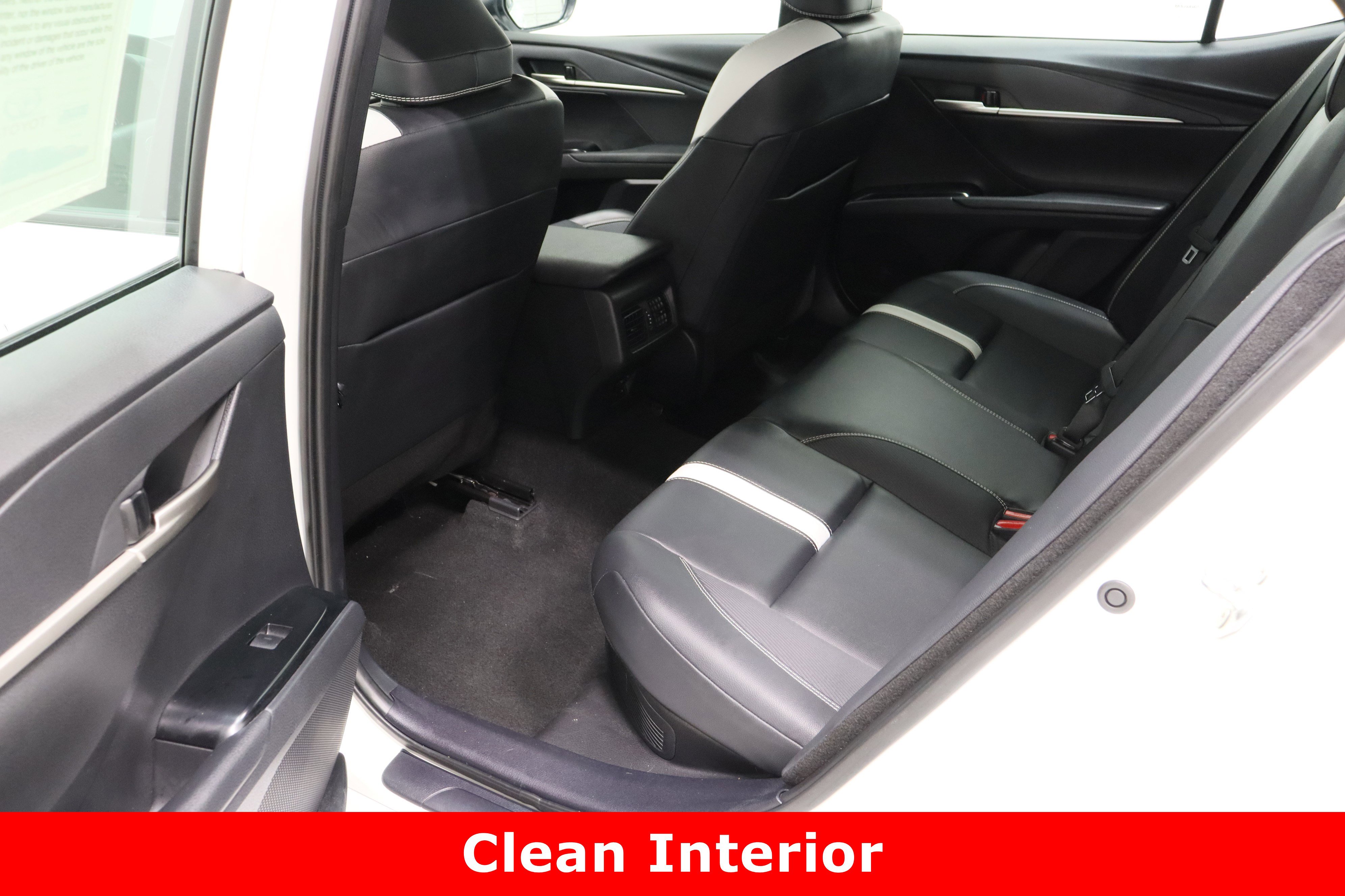 Used 2025 Toyota Camry SE image 27