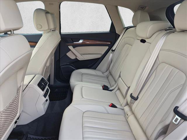 Used 2023 Audi Q5 2.0T Premium Plus w/ Premium Plus Package AWD/4WD image 19