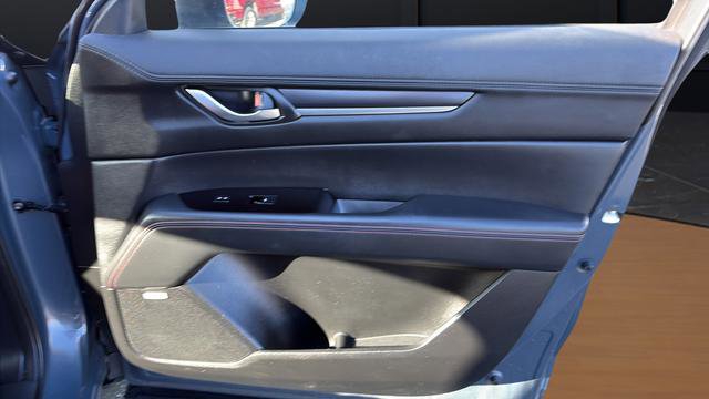 Used 2023 MAZDA CX-5 Carbon Edition image 17