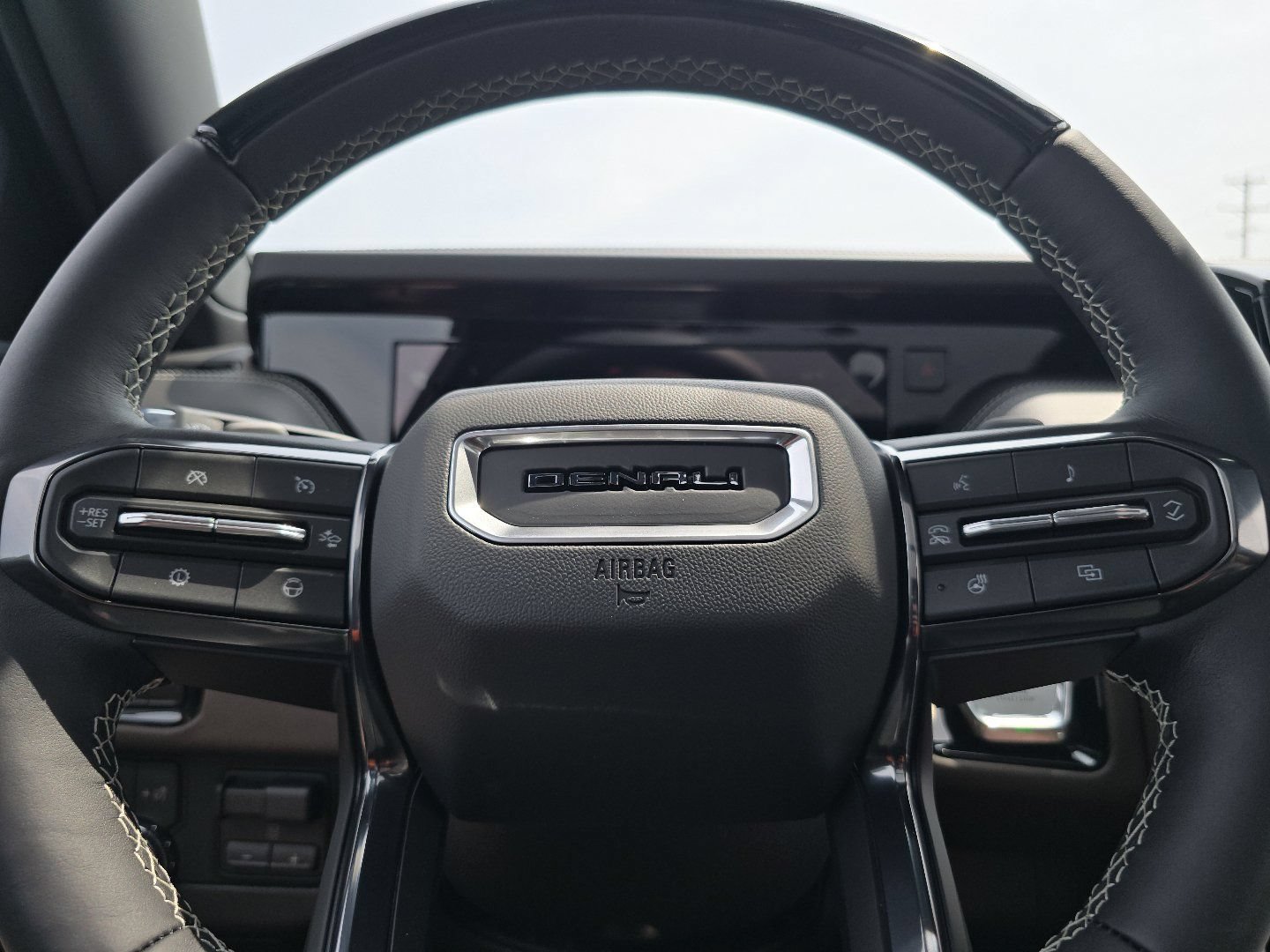 New 2026 GMC Yukon Denali Ultimate AWD/4WD image 37