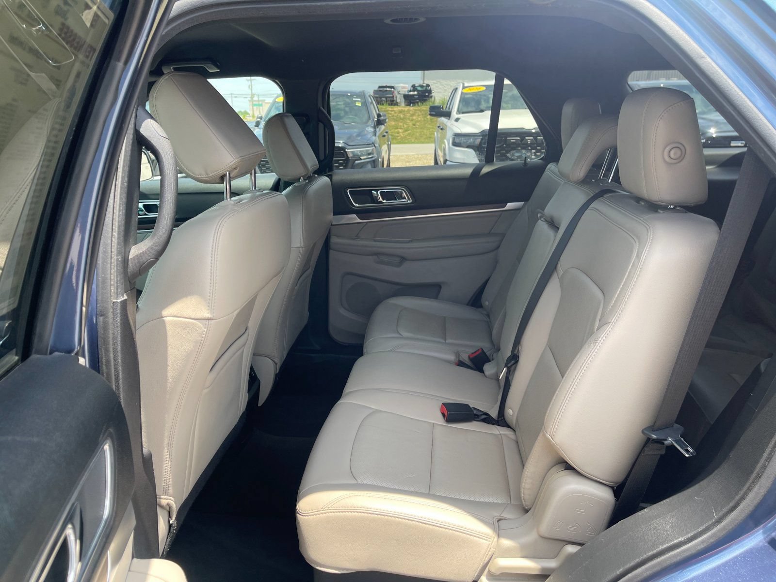 Used 2018 Ford Explorer Limited FWD image 14