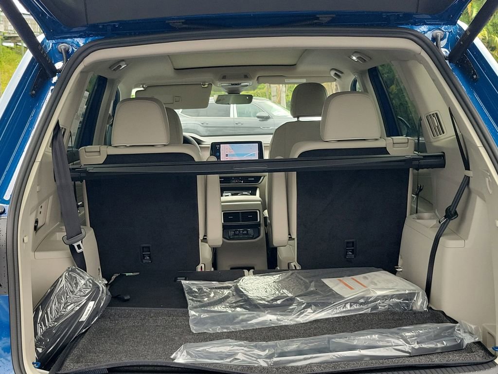 New 2026 Volkswagen Atlas SEL Premium R-Line image 9
