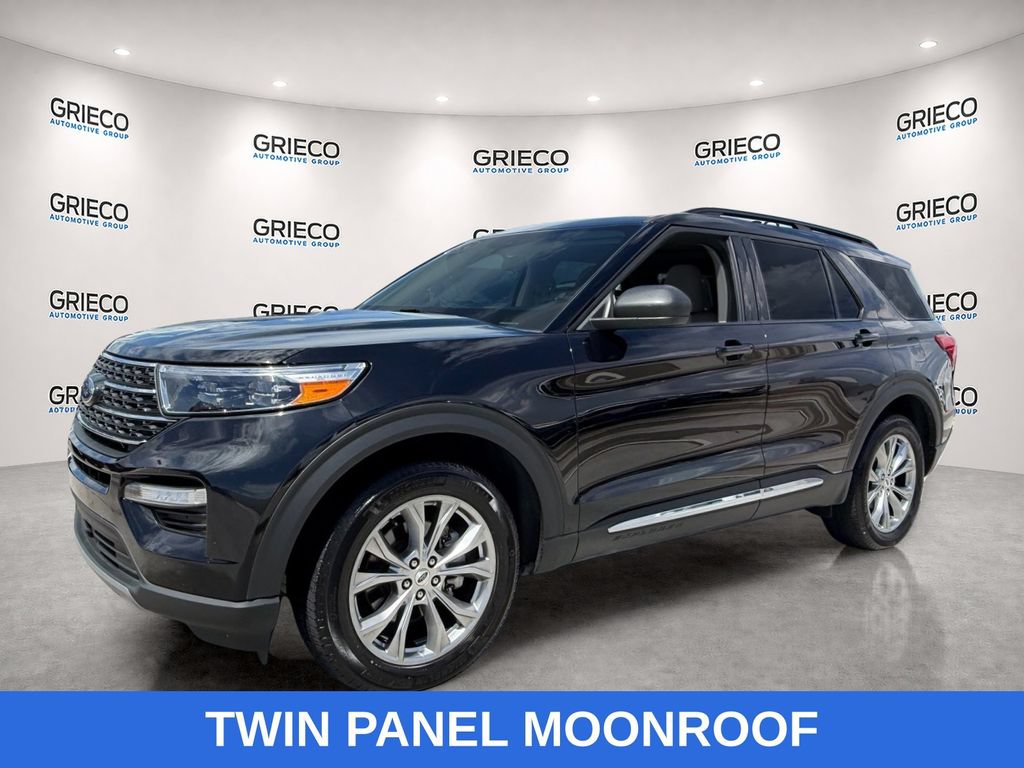 Used 2024 Ford Explorer XLT w/ Equipment Group 202A AWD/4WD image 3