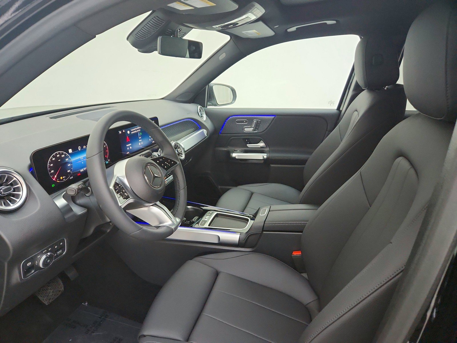 New 2025 Mercedes-Benz GLB 250 image 12