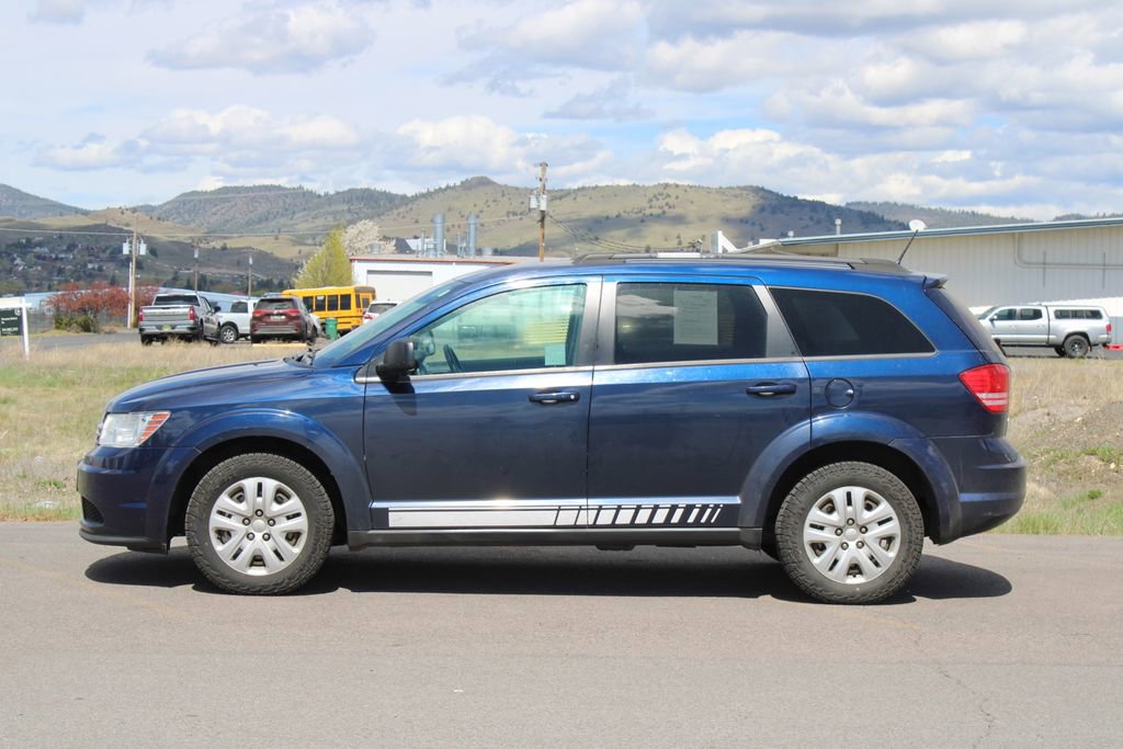 Used 2018 Dodge Journey SE w/ Connectivity Group image 2