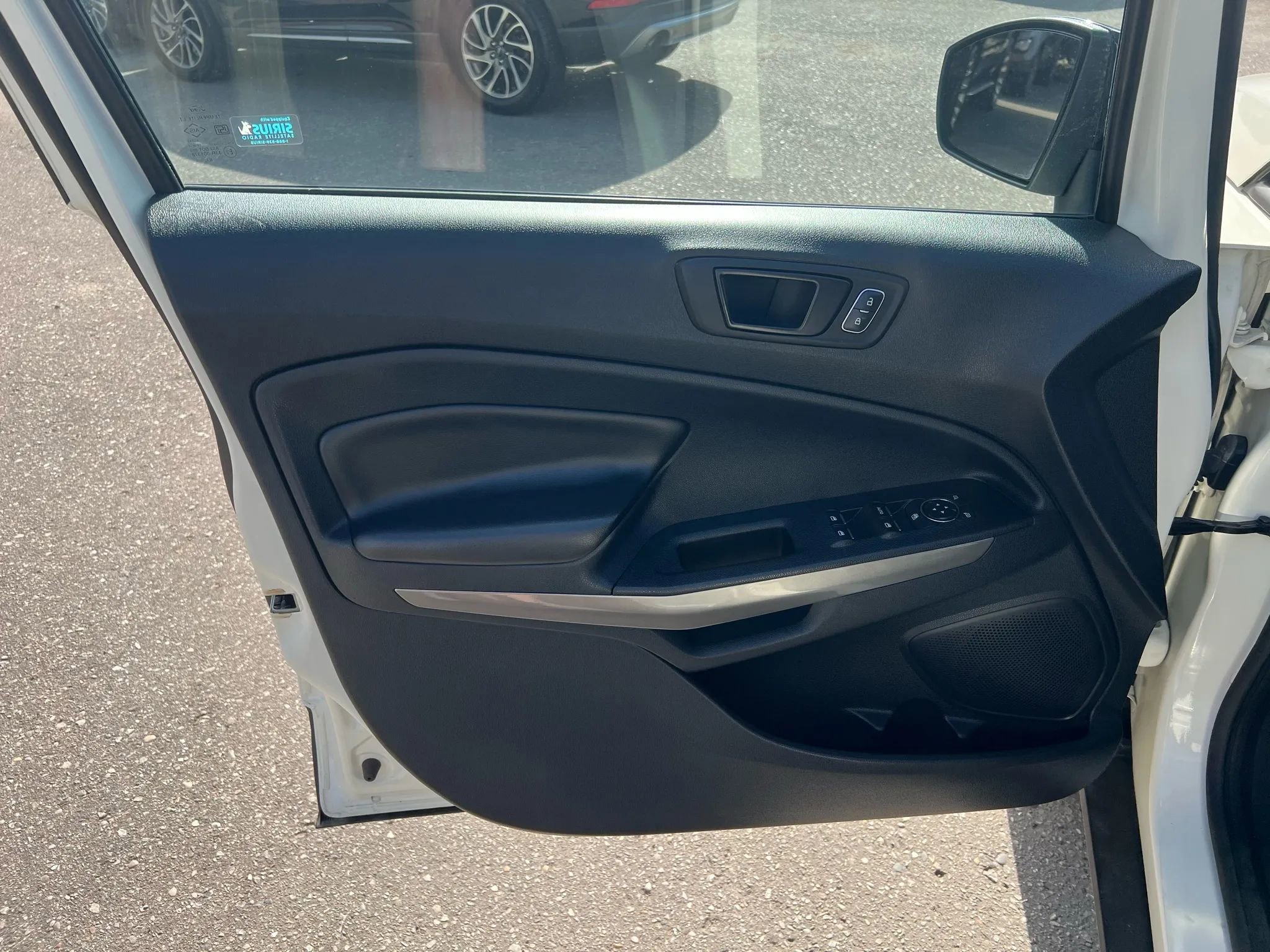 Used 2020 Ford EcoSport SES w/ SES Black Appearance Package image 30