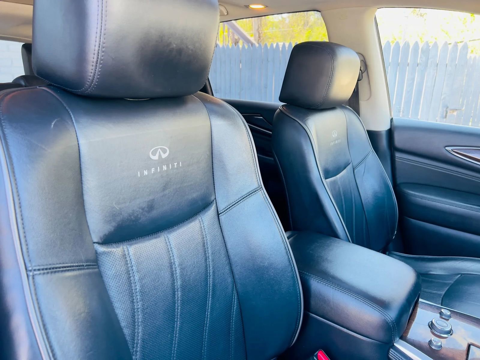 Used 2014 INFINITI QX60 AWD w/ Deluxe Touring Package image 18