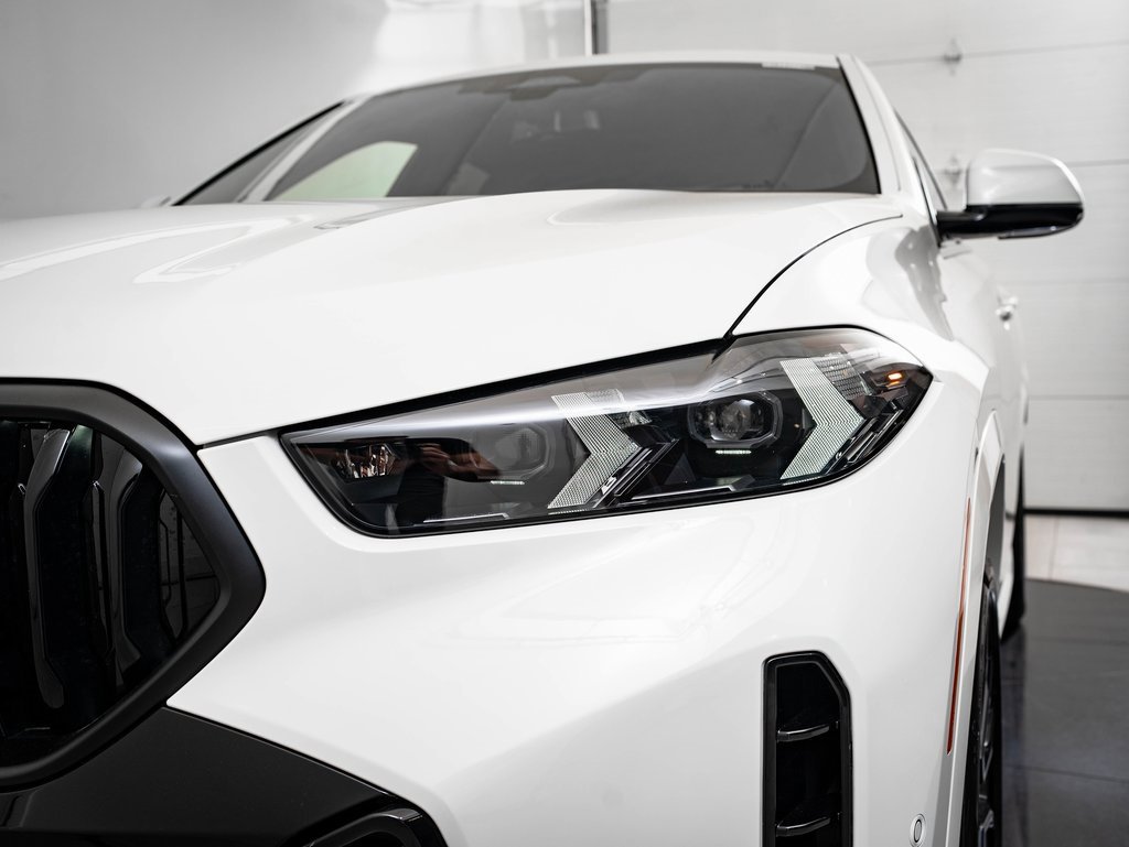 New 2026 BMW X6 xDrive40i w/ Climate Comfort Package image 15