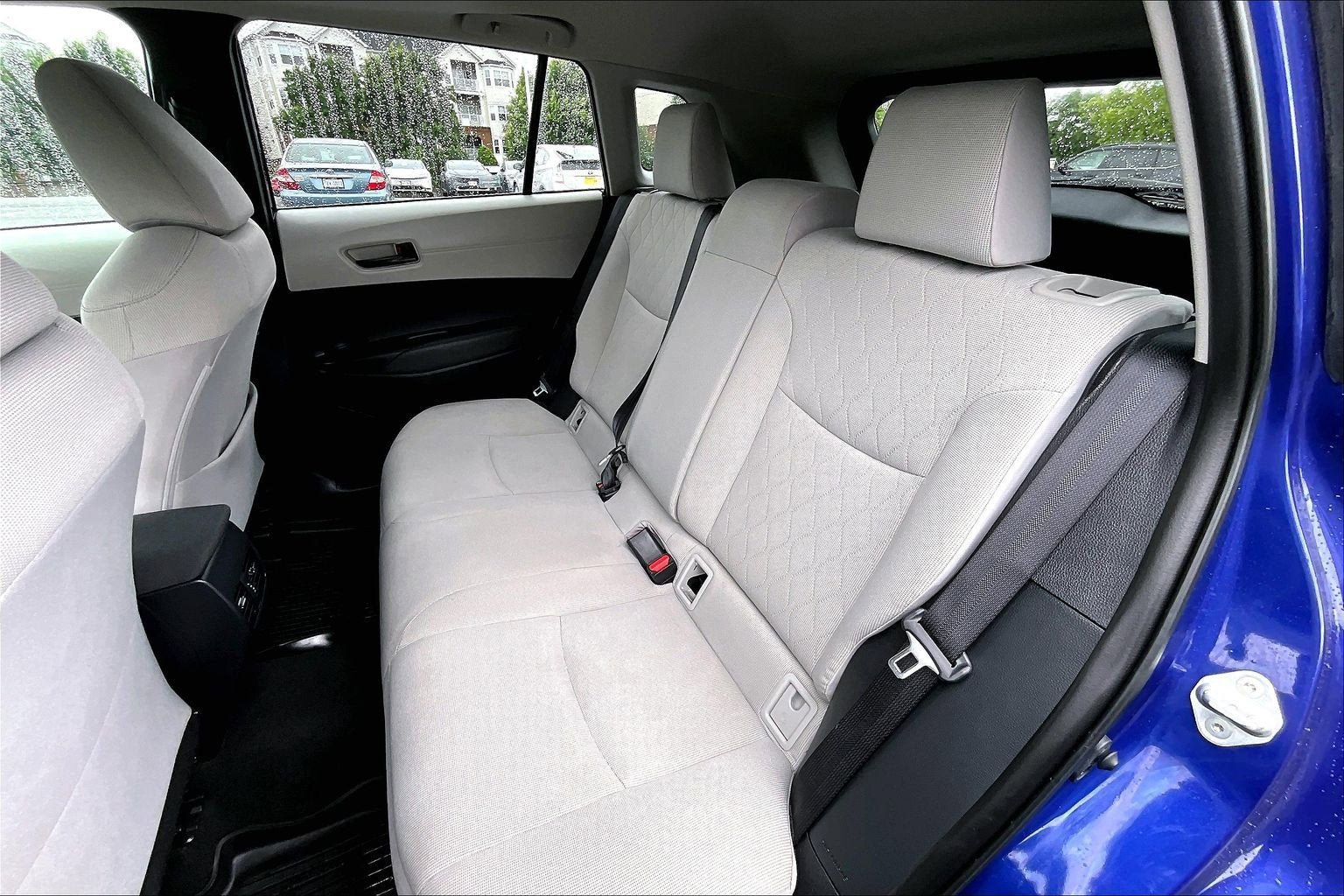 Used 2022 Toyota Corolla Cross LE w/ Moonroof Package AWD/4WD image 25