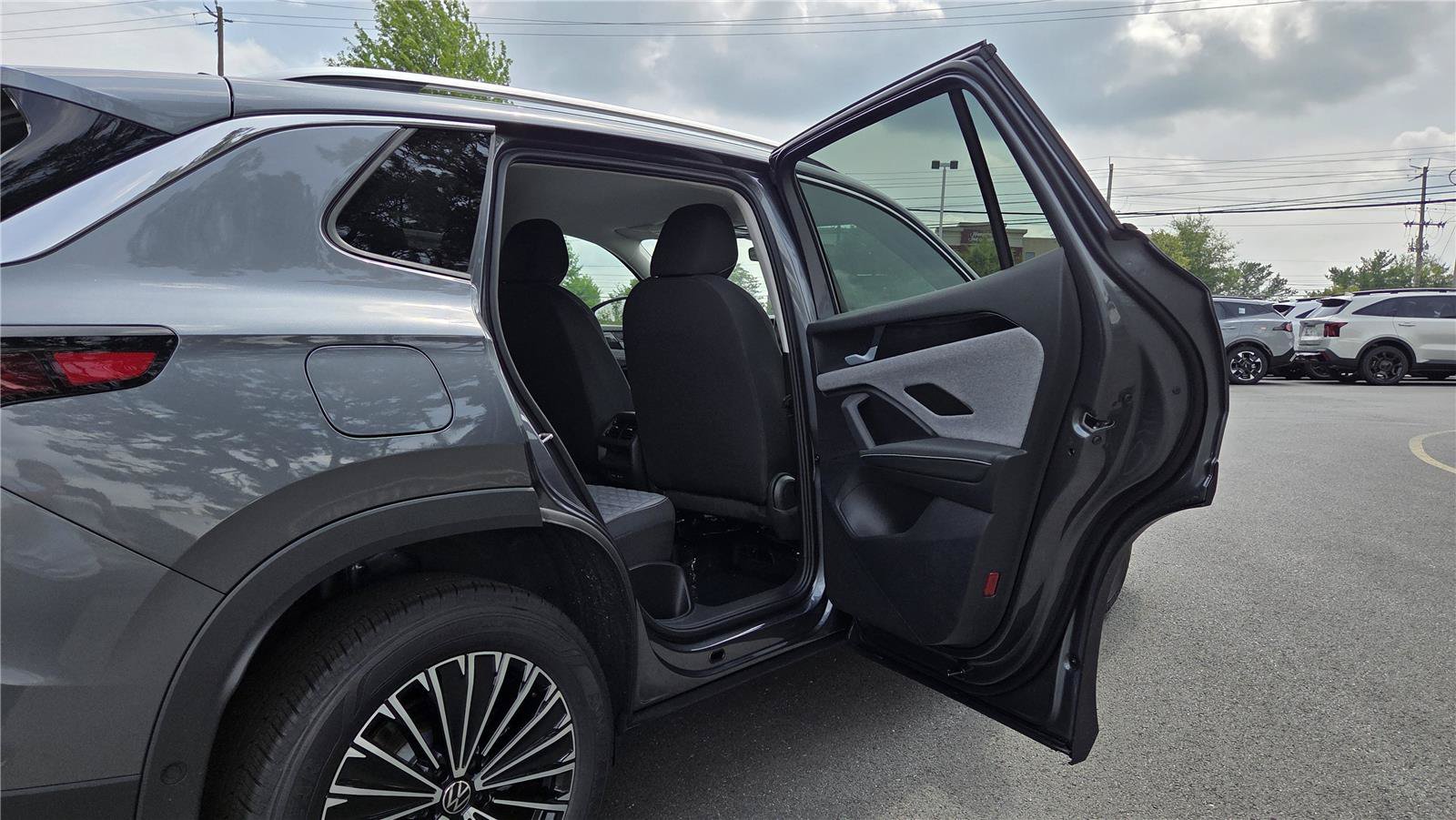 New 2026 Volkswagen Tiguan S FWD image 28