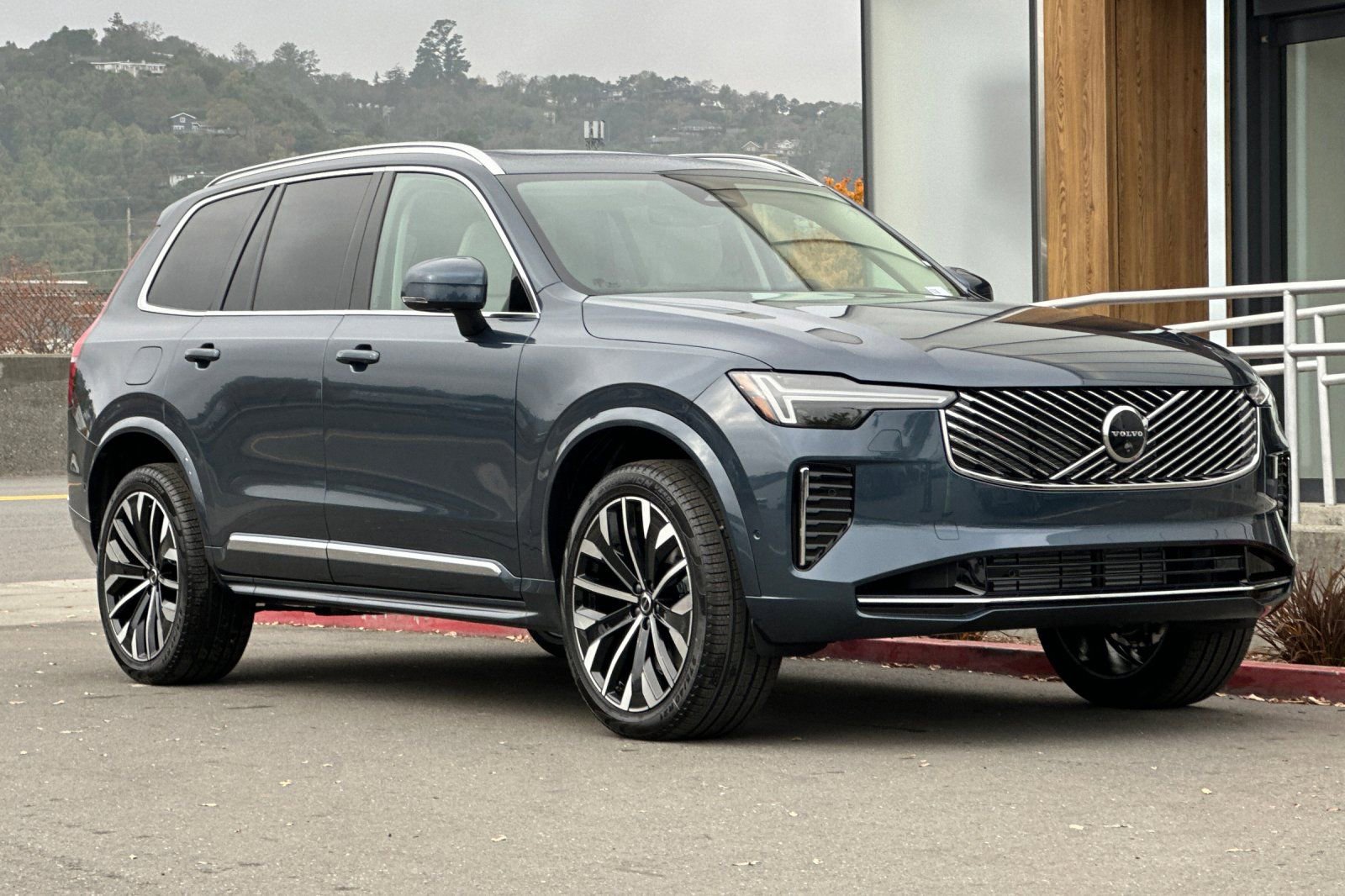 New 2026 Volvo XC90 T8 Ultra AWD/4WD image 9