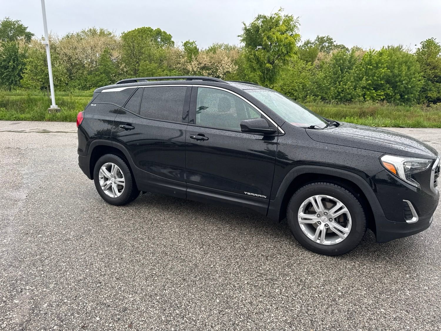 Used 2019 GMC Terrain SLE w/ Driver Convenience Package FWD image 1