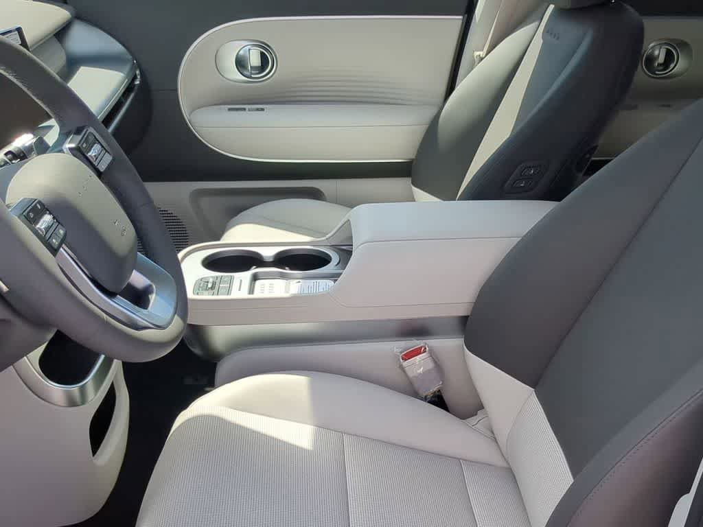 New 2026 Hyundai Ioniq 9 SEL AWD/4WD image 17