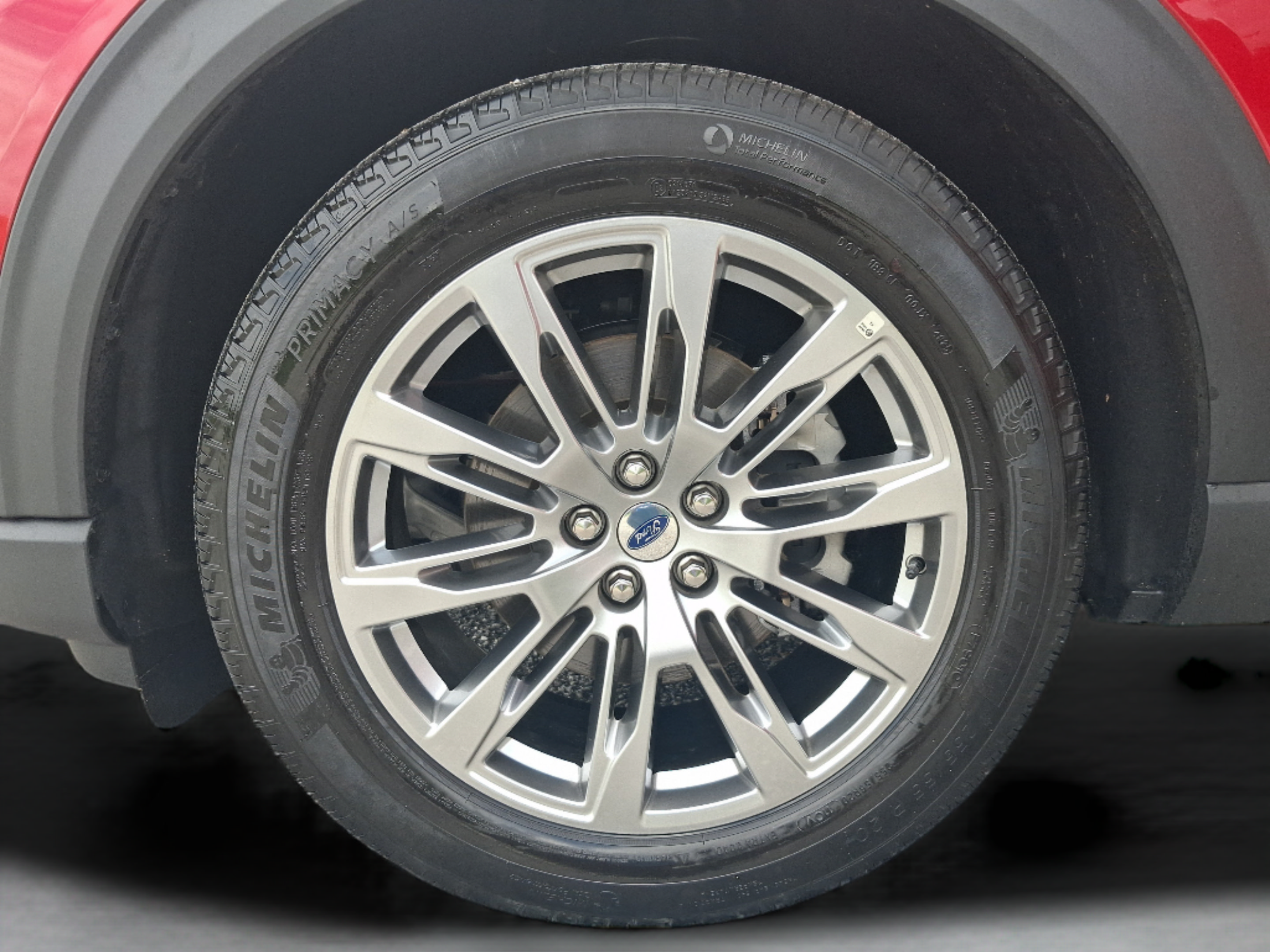 Used 2026 Ford Explorer Platinum RWD image 35