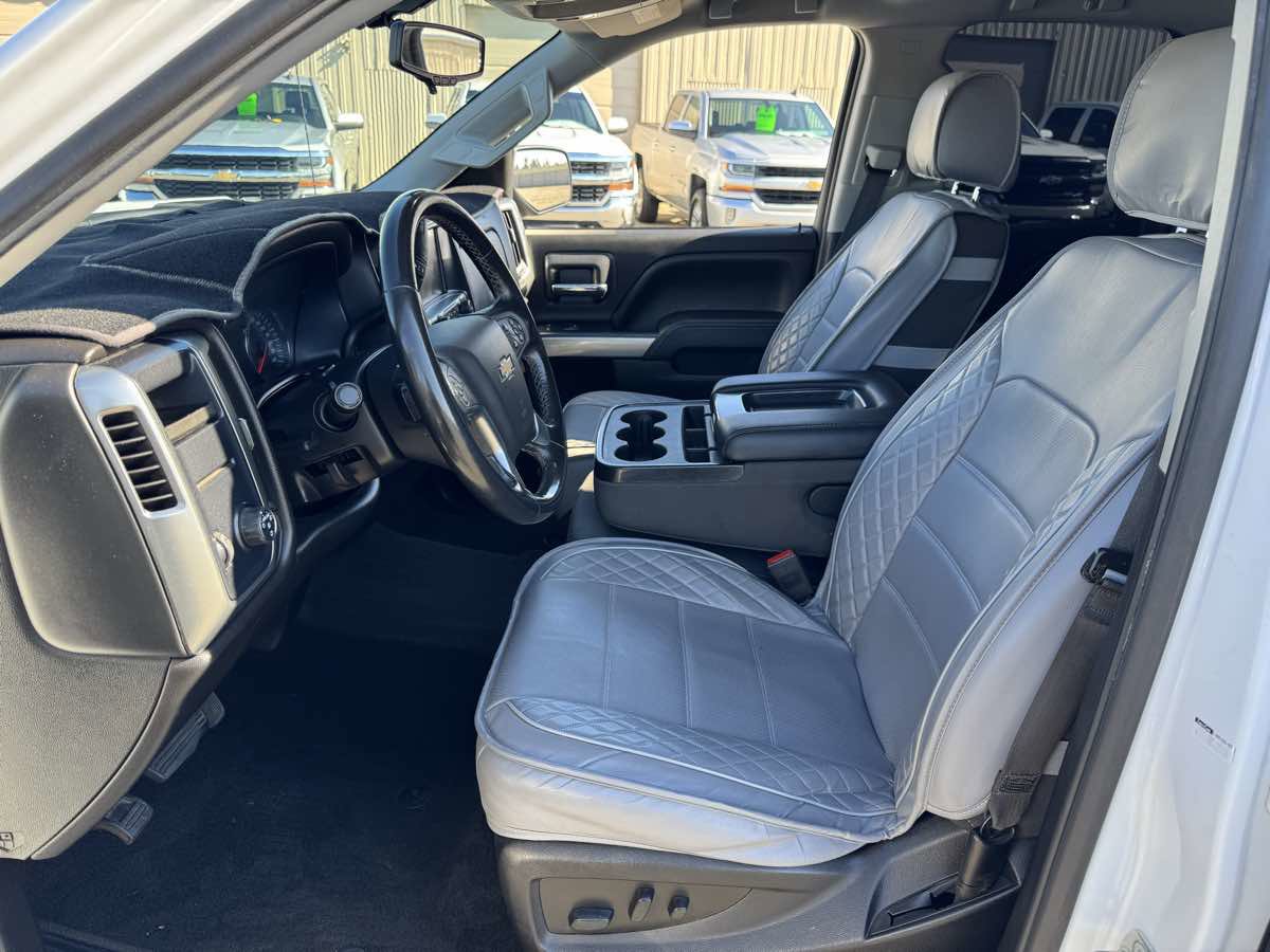 Used 2018 Chevrolet Silverado 1500 LT w/ All Star Edition image 19
