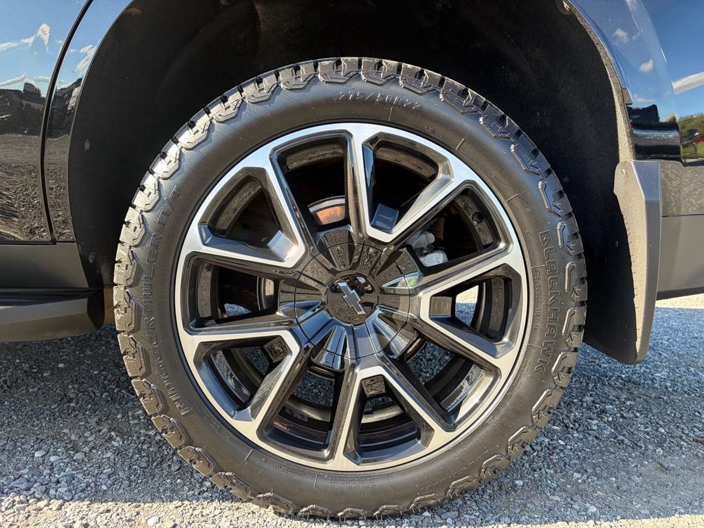 Used 2024 Chevrolet Tahoe RST w/ Luxury Package AWD/4WD image 18