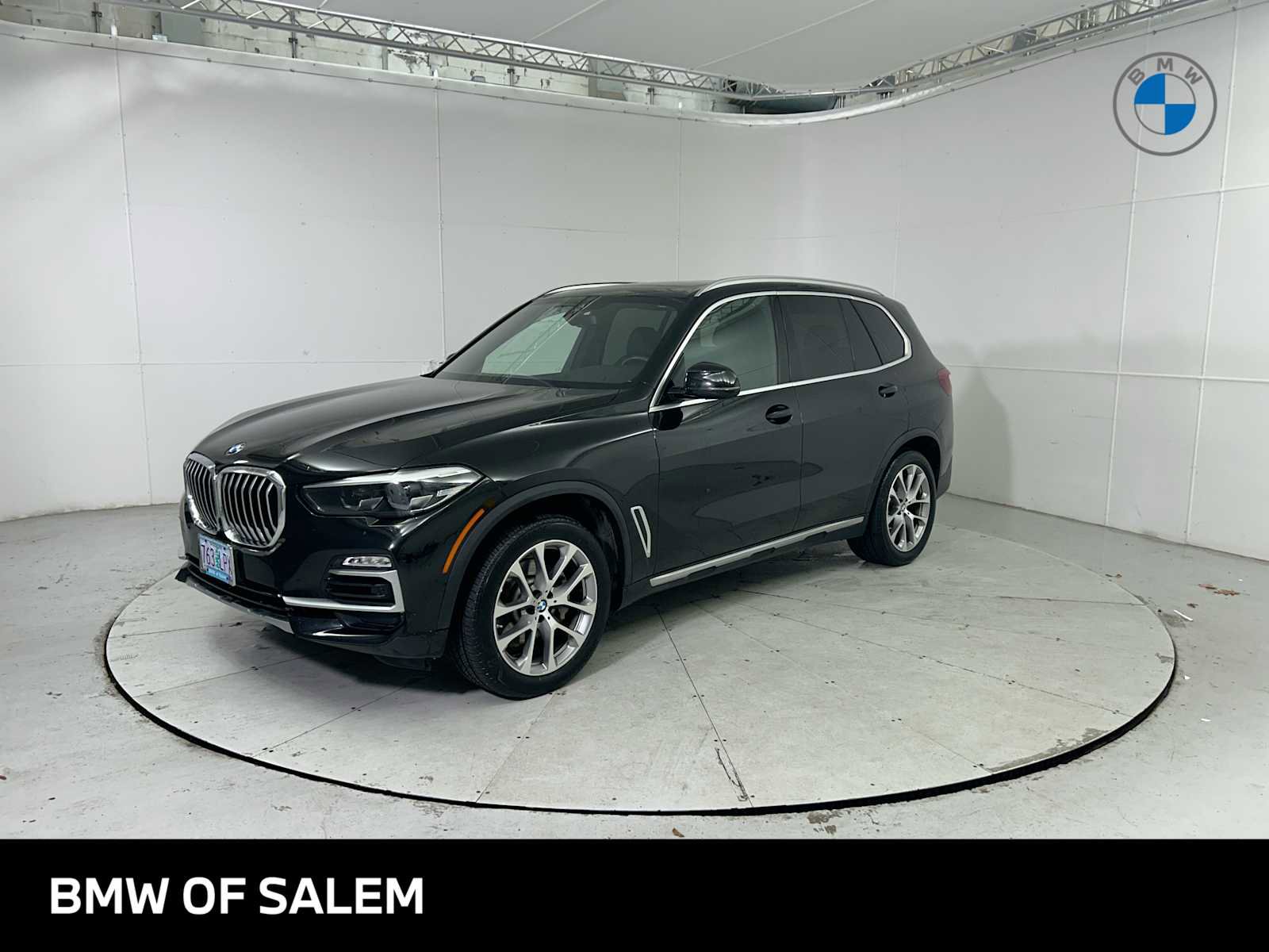 Used 2019 BMW X5 xDrive40i w/ Premium Package 2