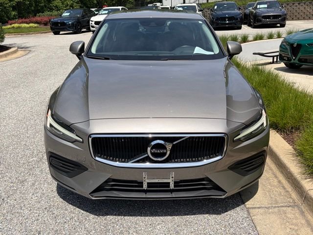 Used 2019 Volvo S60 T6 Momentum w/ Multimedia Package AWD/4WD image 2