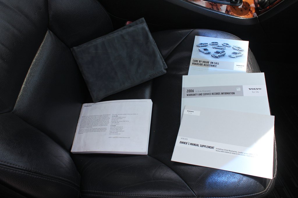 Used 2006 Volvo S60 2.5T FWD image 31