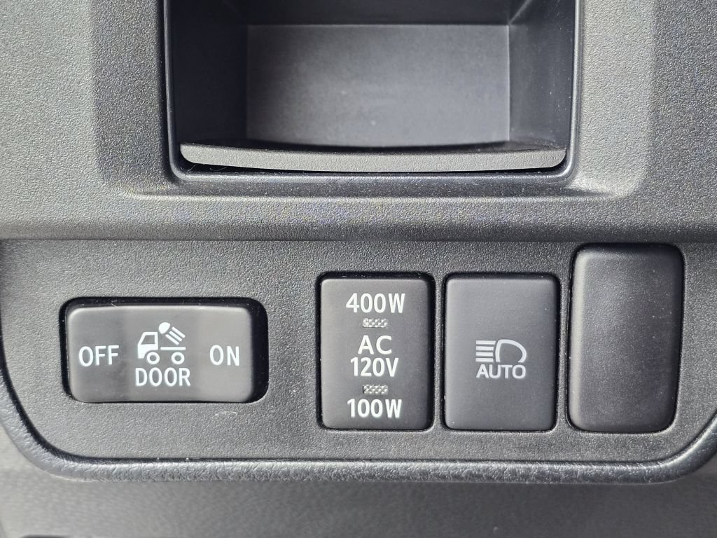 Used 2019 Toyota Tacoma TRD Off-Road AWD/4WD image 15