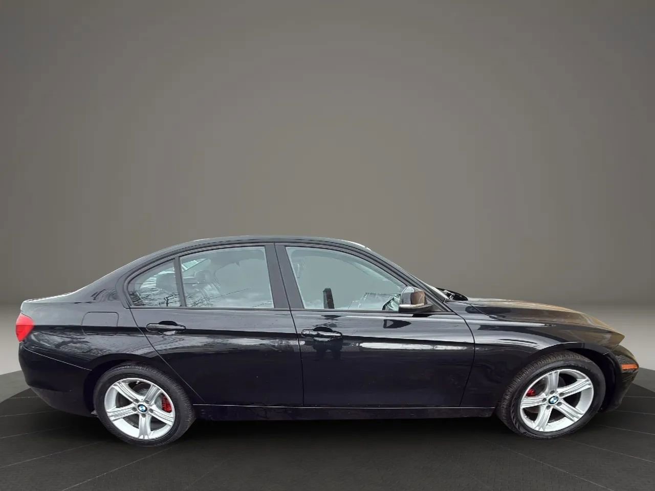 Used 2015 BMW 328i xDrive Sedan AWD/4WD image 4