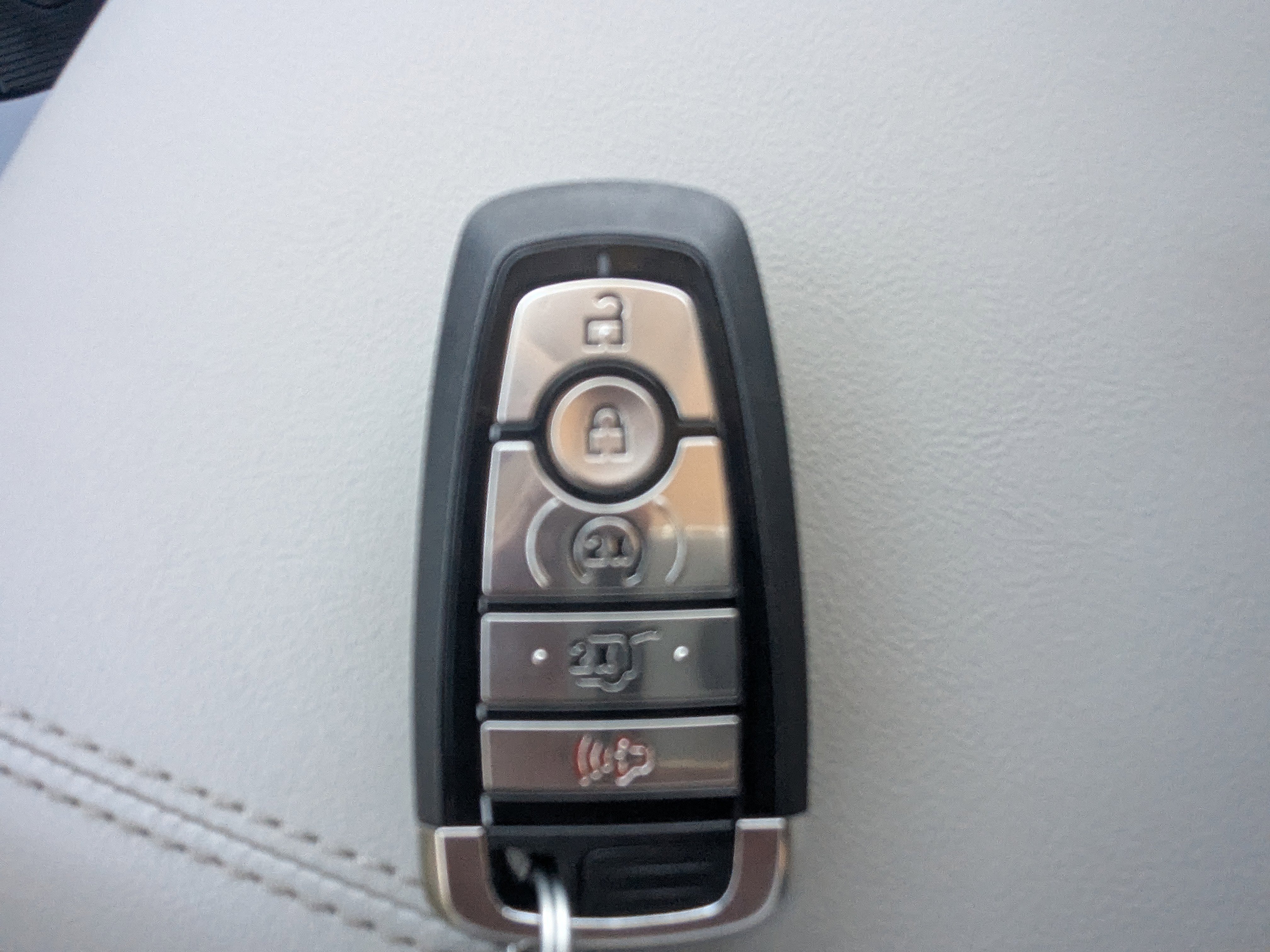 Used 2025 Ford Explorer Platinum w/ Ultimate Package AWD/4WD image 36