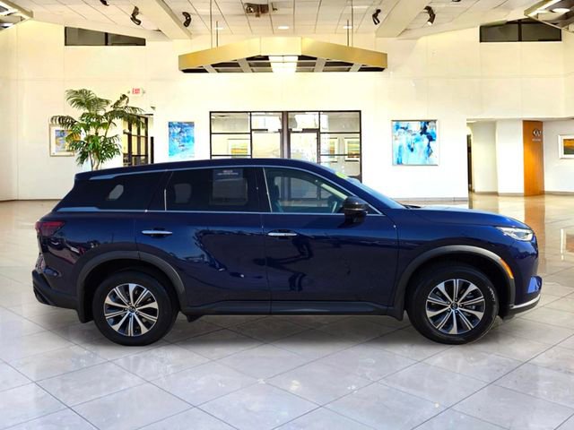 Certified 2025 INFINITI QX60 Pure FWD image 4