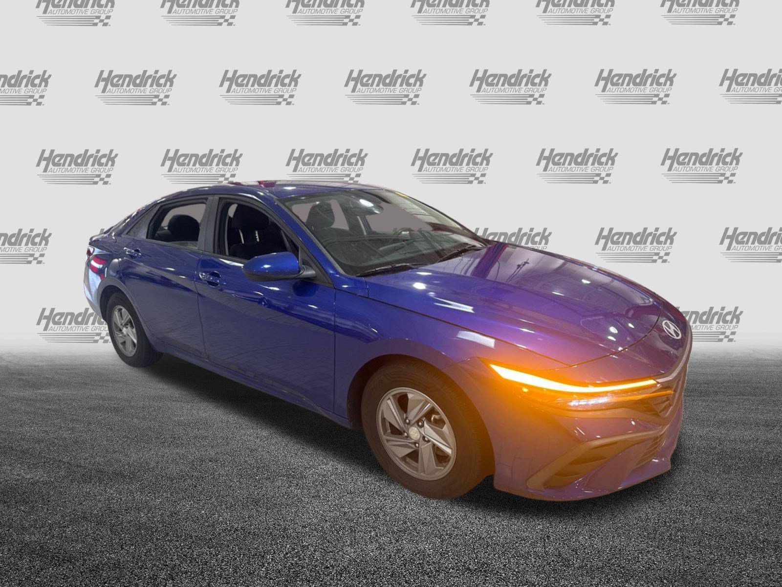 Used 2024 Hyundai Elantra SE FWD image 7