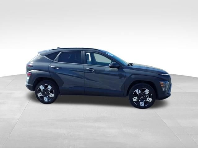 Used 2025 Hyundai Kona SEL image 13