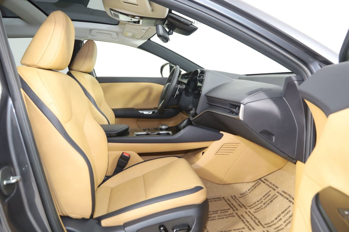 Used 2024 Lexus RZ 450e Premium w/ Technology Package AWD/4WD image 13