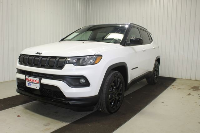 Used 2022 Jeep Compass Altitude w/ Convenience Group image 1
