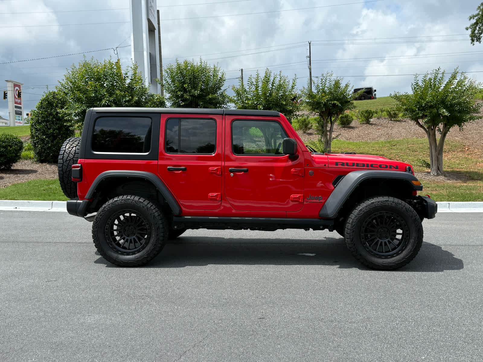 Used 2024 Jeep Wrangler Unlimited Rubicon AWD/4WD image 6