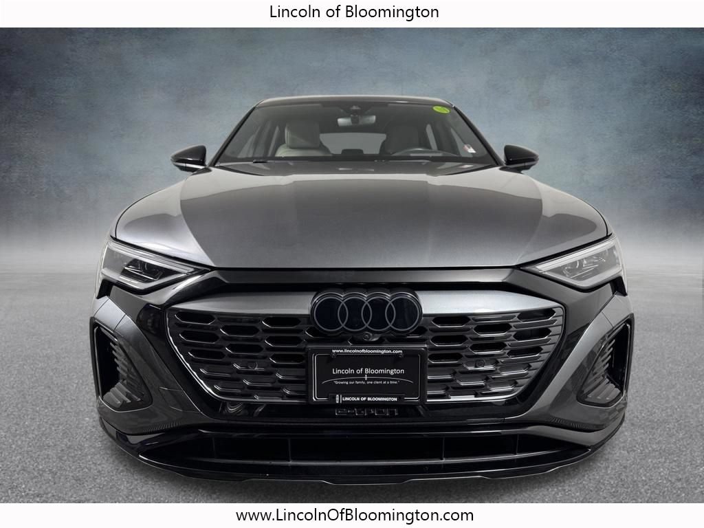 Used 2024 Audi Q8 e-tron Prestige w/ Prestige Package AWD/4WD image 9