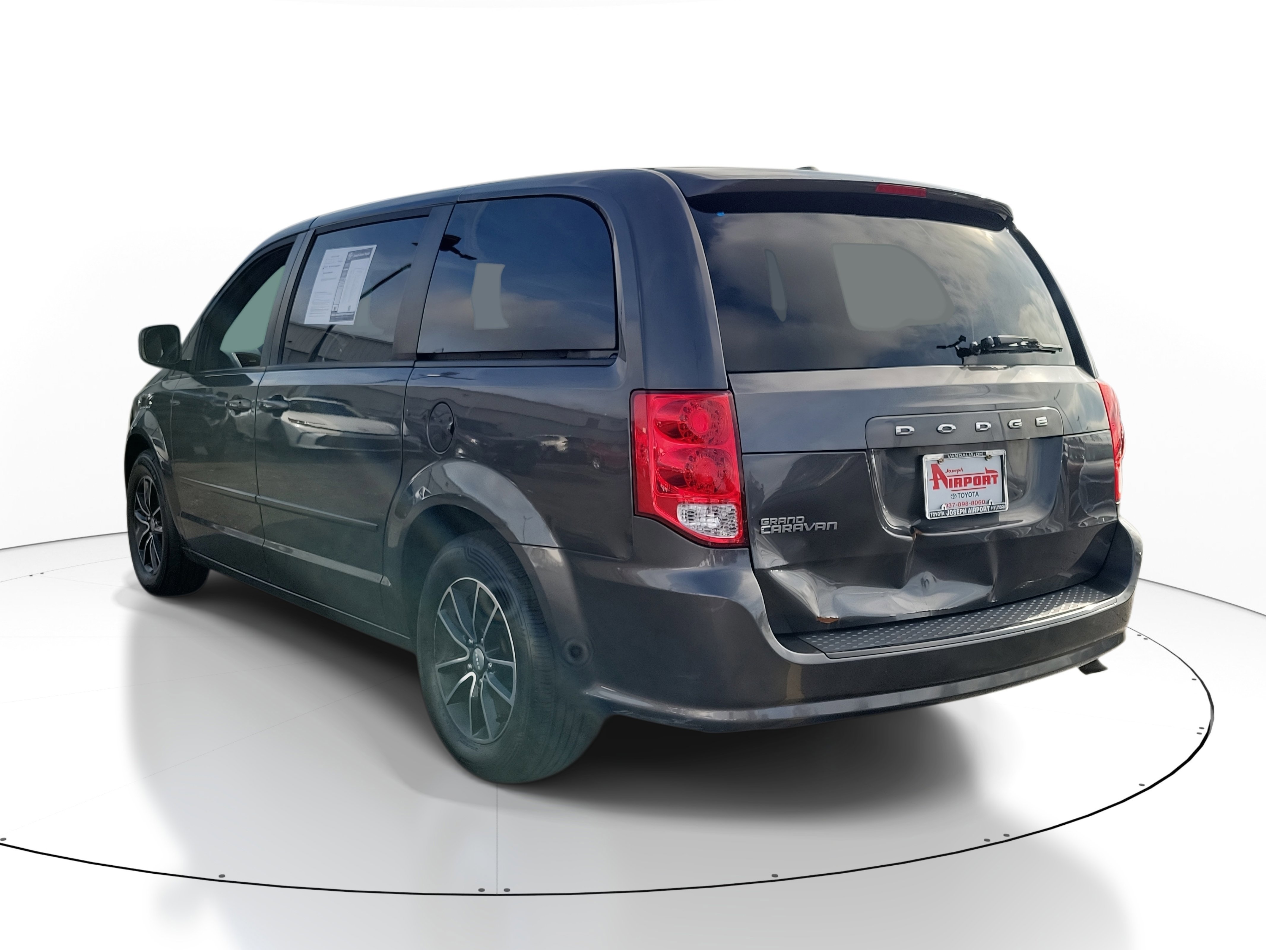 Used 2015 Dodge Grand Caravan SXT w/ Blacktop Package image 3